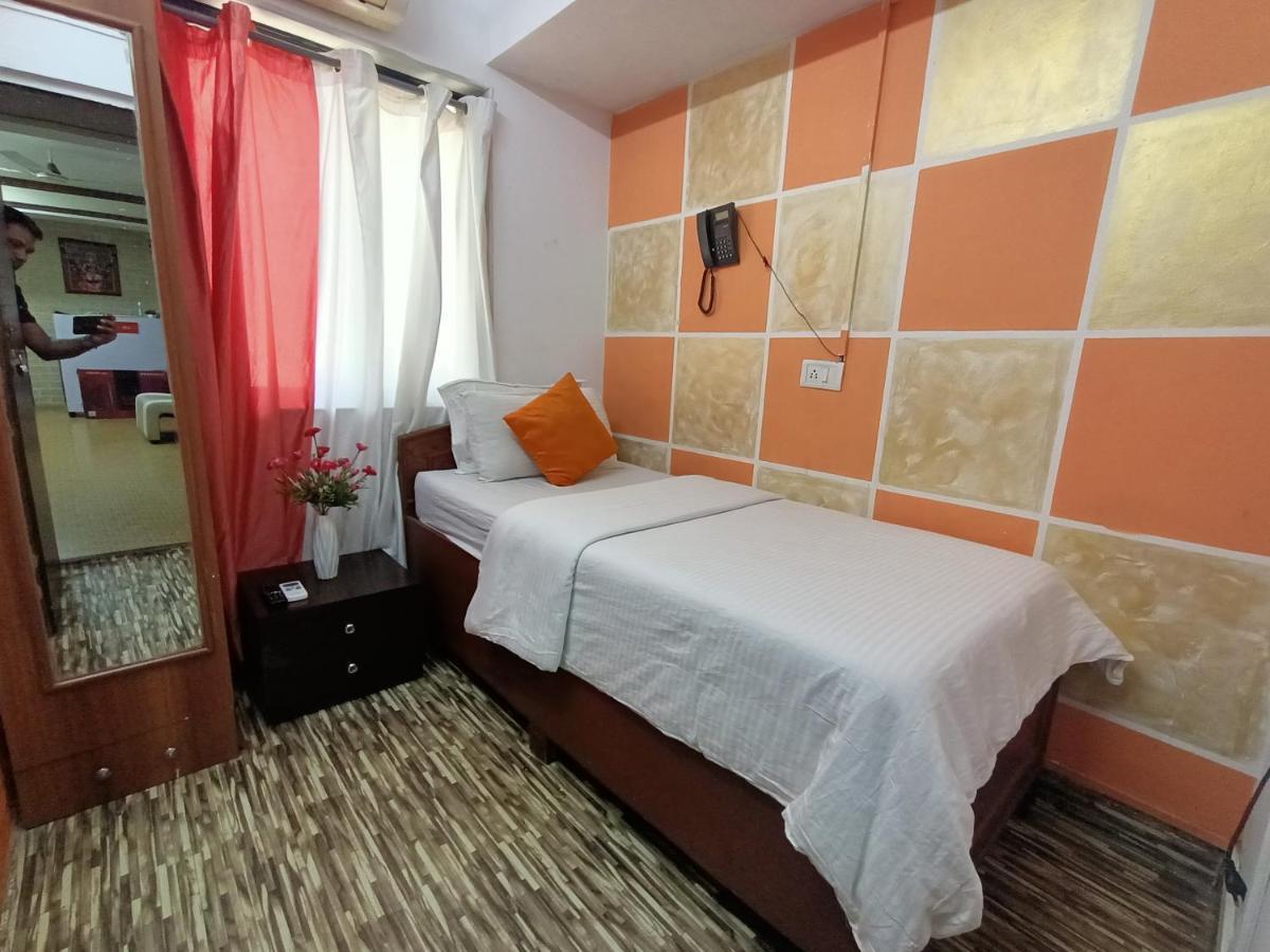 Kalpataru Hometel Mumbai Exterior foto